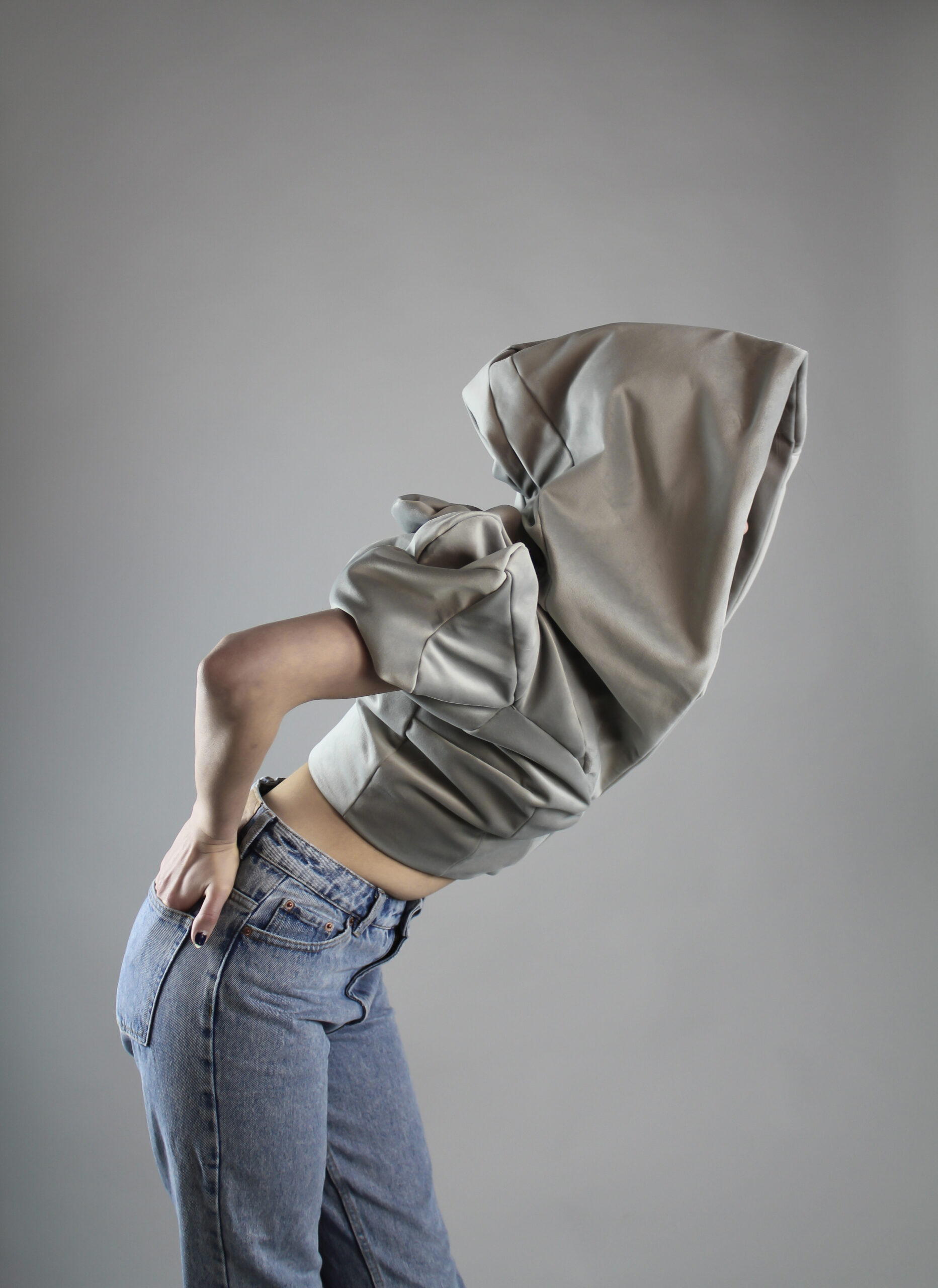 Prenda experimental volumétrica